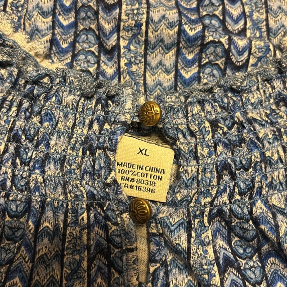 women’s blue lucky brand off the shoulder shirt - Picture 3 of 5